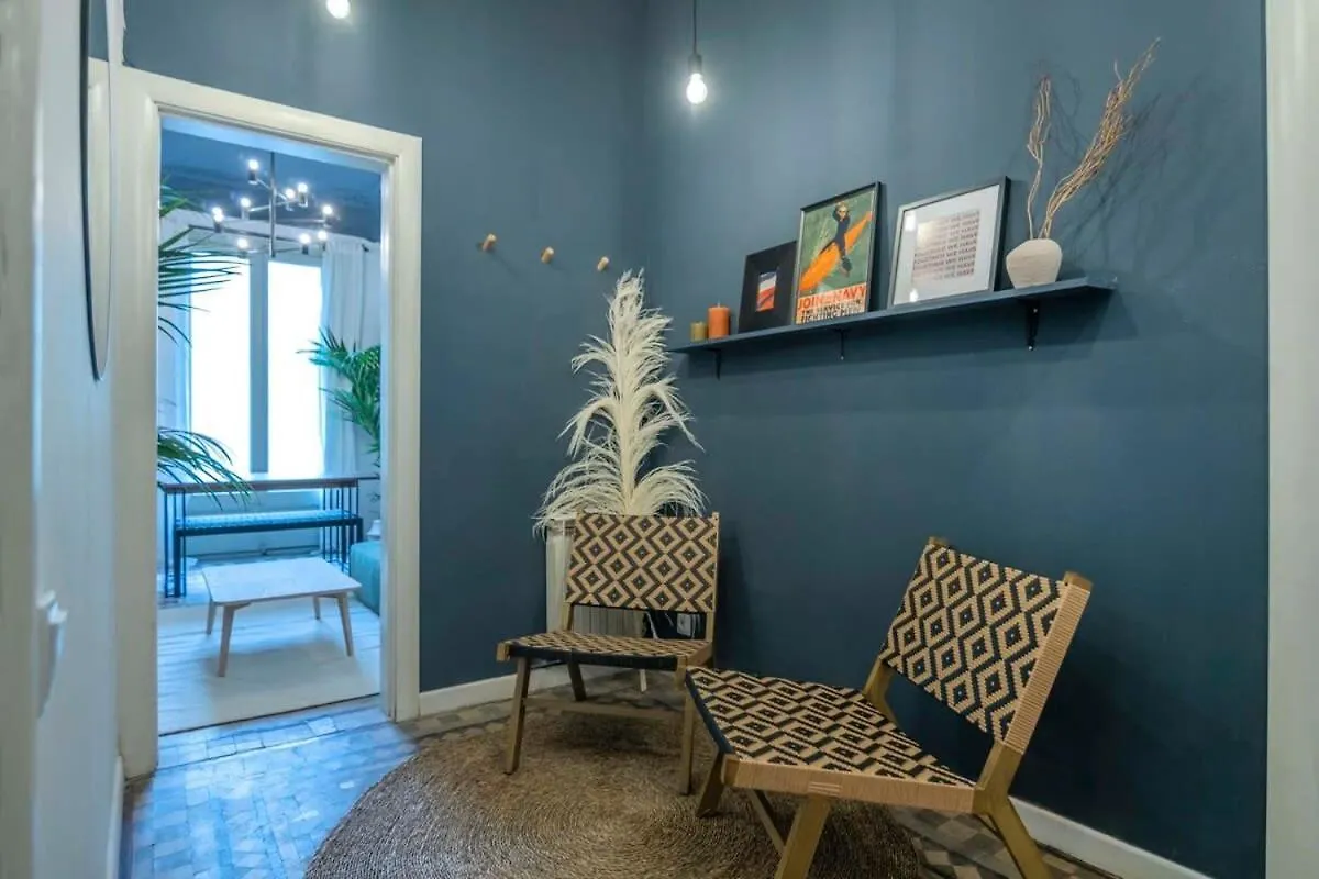 Elegant 4 Bedrooms 3 Bathrooms Catalan Home バルセロナ スペイン