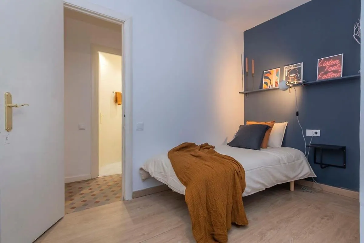 Elegant 4 Bedrooms 3 Bathrooms Catalan Home Barcelone Appartement