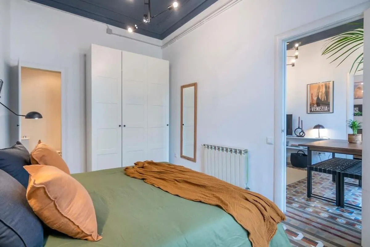 Apartment Elegant 4 Bedrooms 3 Bathrooms Catalan Home Barcelona